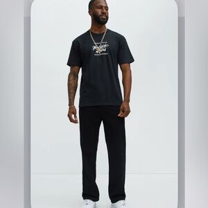 Black Manhattan New York Graphic Tee